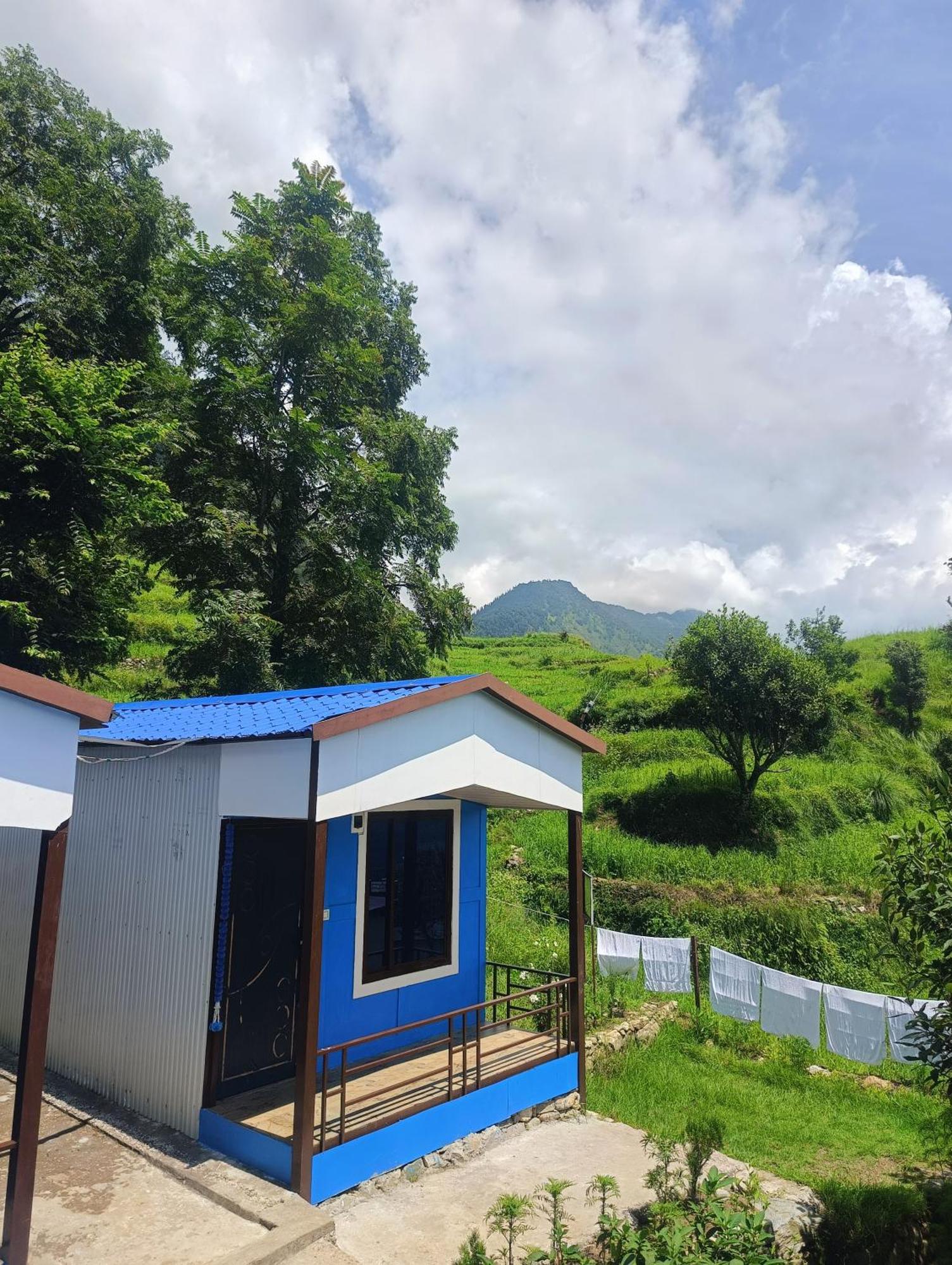 Lake Haven Resort, Sari, Chopta Екстер'єр фото
