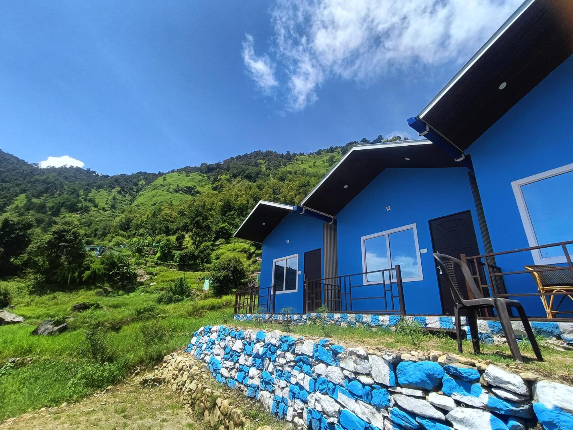 Lake Haven Resort, Sari, Chopta Екстер'єр фото